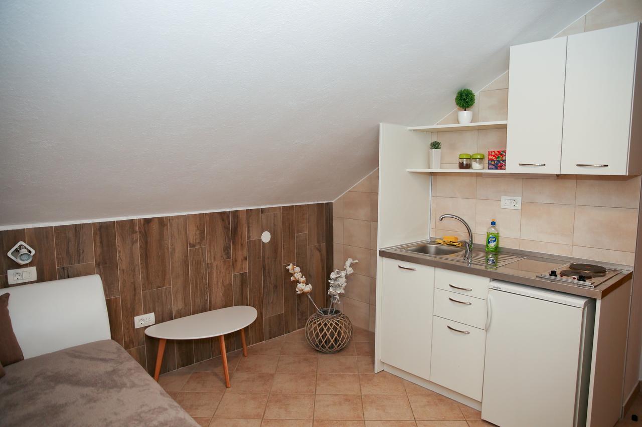 Guesthouse Anita Kotor Bagian luar foto